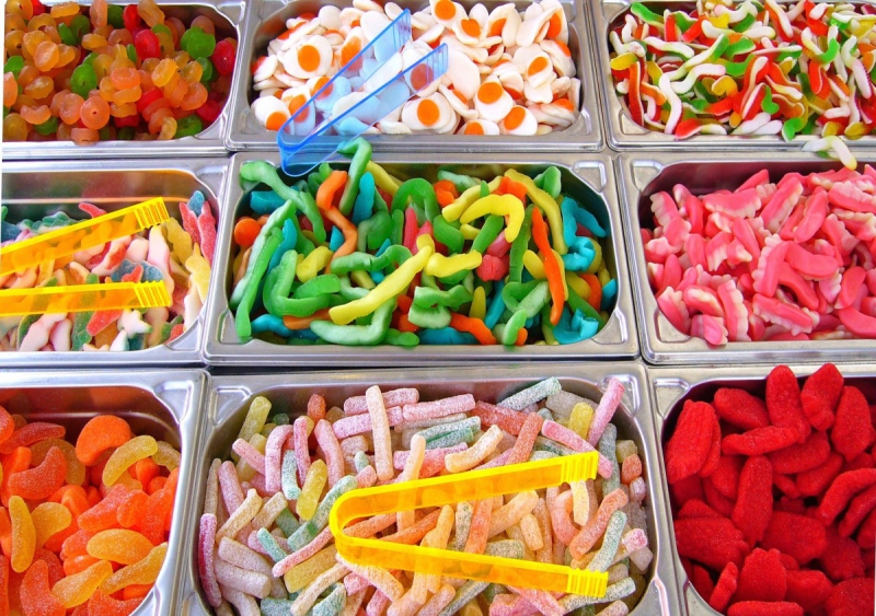 magasin-LE BOURGUET-min_pick_and_mix_children's_sweets_candy_colorful_treat_confectionery-1020869